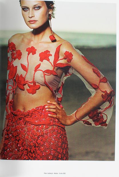 Peter Lindbergh/Giorgio Armani - Photo Gallery Sicilia 2002 + Accesoires Spring/Summer 2002 - 2002 - Image 7
