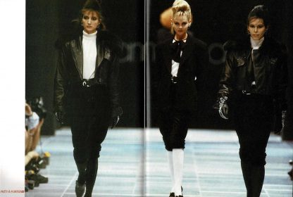 Versace Women's Fall Winter 1988-1989 N. 15 + prêt-à-porter supplement - Image 2