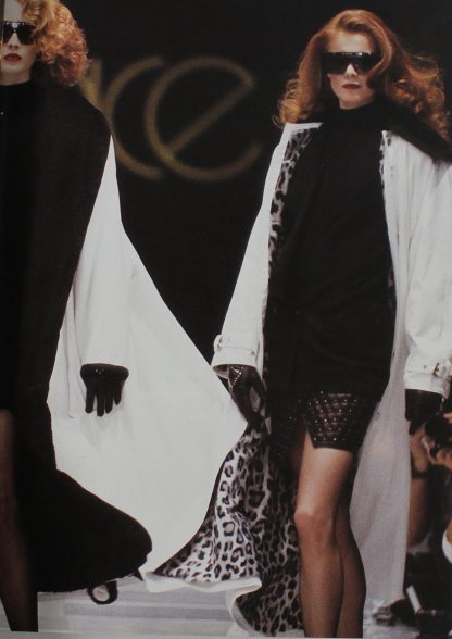 Versace Women's Fall Winter 1989-1990 N. 17 - Image 10