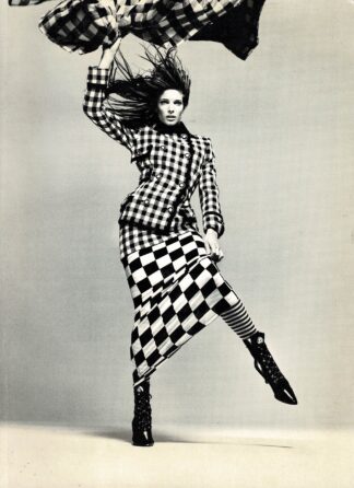 Gianni Versace - Catalogo n. 25 - women's collection Fall Winter 1993-94